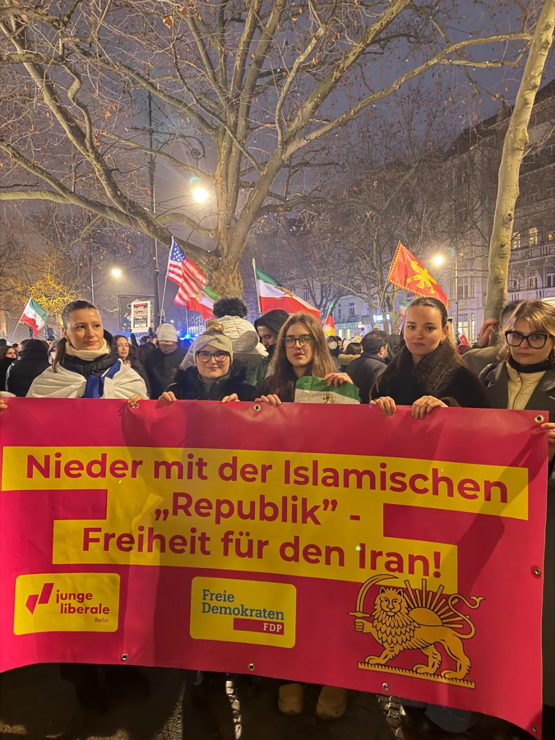 Solidaritätsdemonstration der säkularen iranischen Widerstandsbewegung - Freiheit für den Iran!